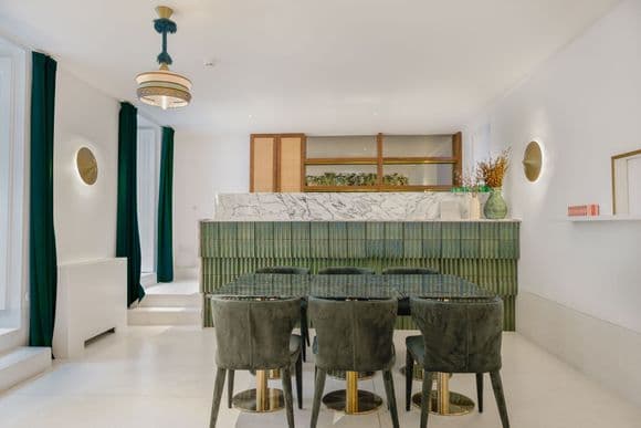 Shared Kitchen & Long Table