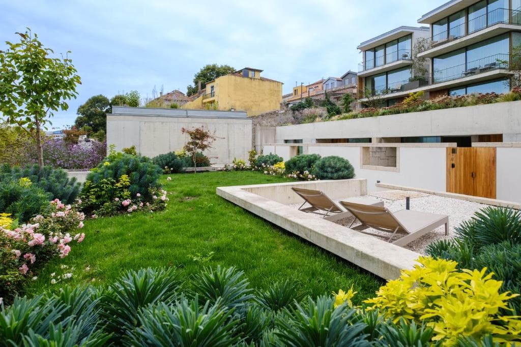 The garden and terraces at Reframe Stay thumbnail 2