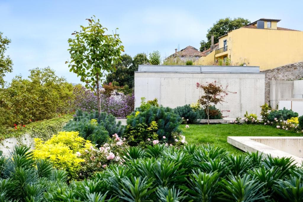 The garden and terraces at Reframe Stay thumbnail 3